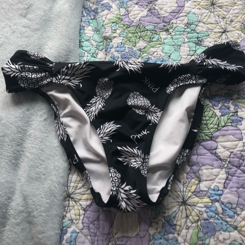 VS Pineapple Black & White Bikini Bottoms